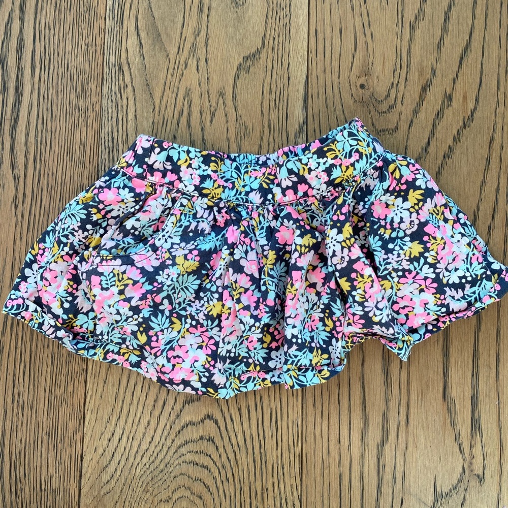 Genuine Kids Floral print skirt. 12 month. Runs Big.